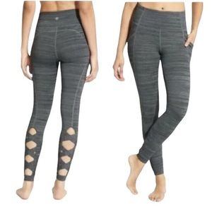 New Athleta Charcoal Gray Leggings High Rise
Spacedye Cut Out Chaturanga SZ S